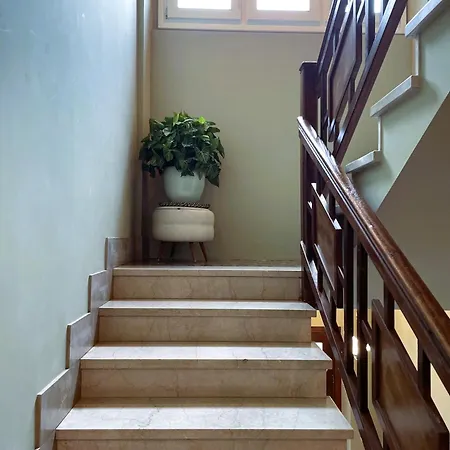 Lou Отель типа 